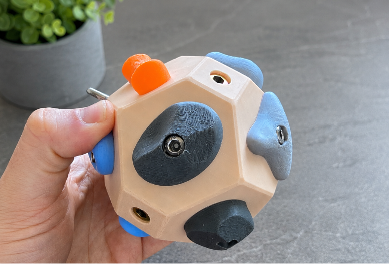 Grip Boss - The Finger Grip Strengthener for Climbers